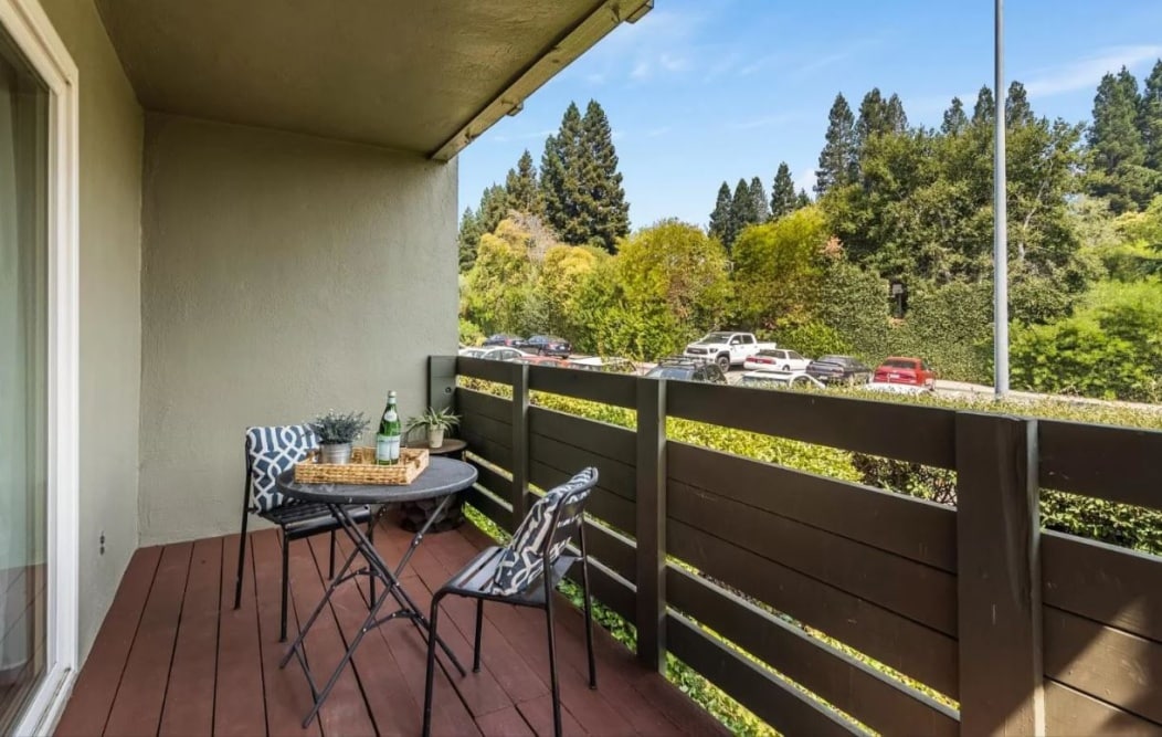 4008 Farm Hill Boulevard #102, Redwood City, California, 94061, 2 Bedrooms Bedrooms, ,Condominium,Sold Properties,Farm Hill Boulevard #102,102,1039